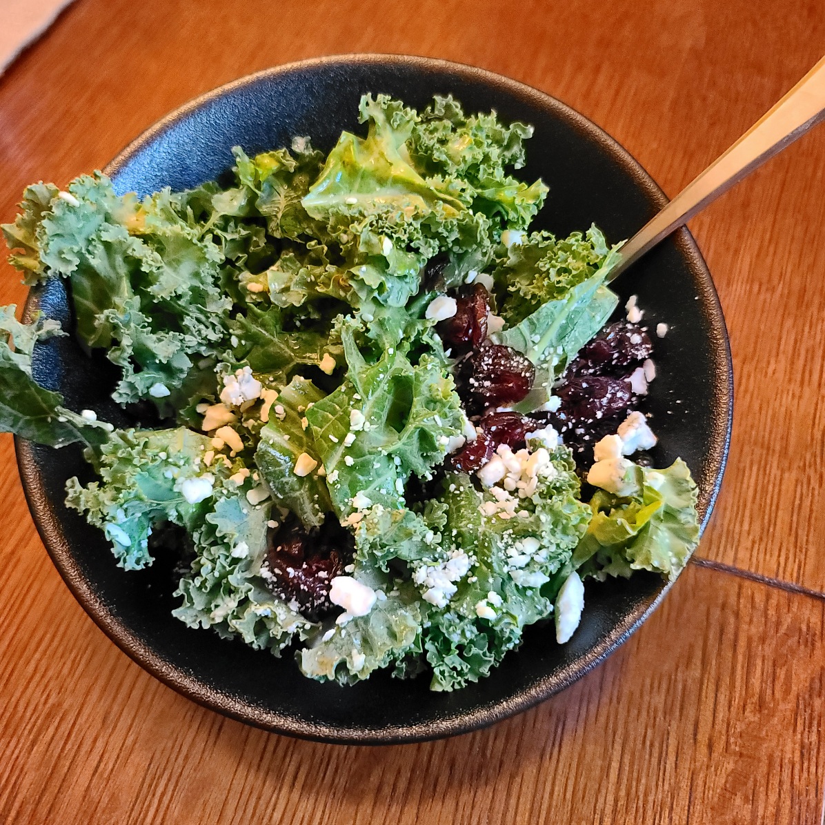 Fall Kale Salad–Easy & Delicious!